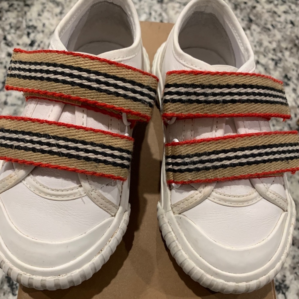Burberry sneakers!!